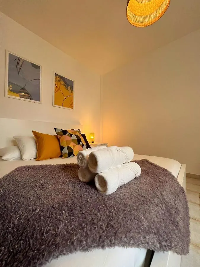 Magnolia Apartment أذيخي 0*,  إسبانيا
